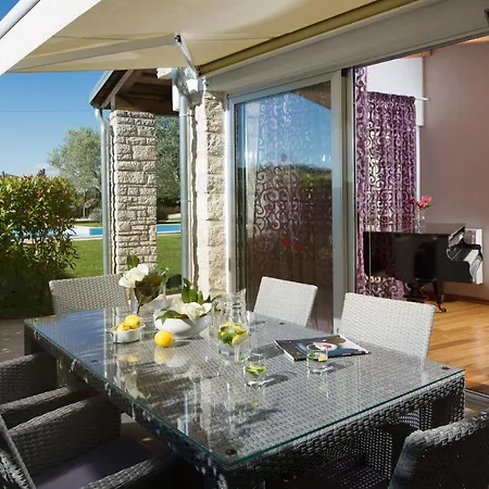 Art Villa Sis Rovinj Exterior photo